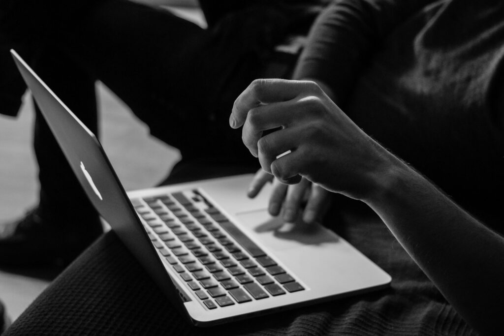 Webrooming: O Comportamento Híbrido entre Online e Offline