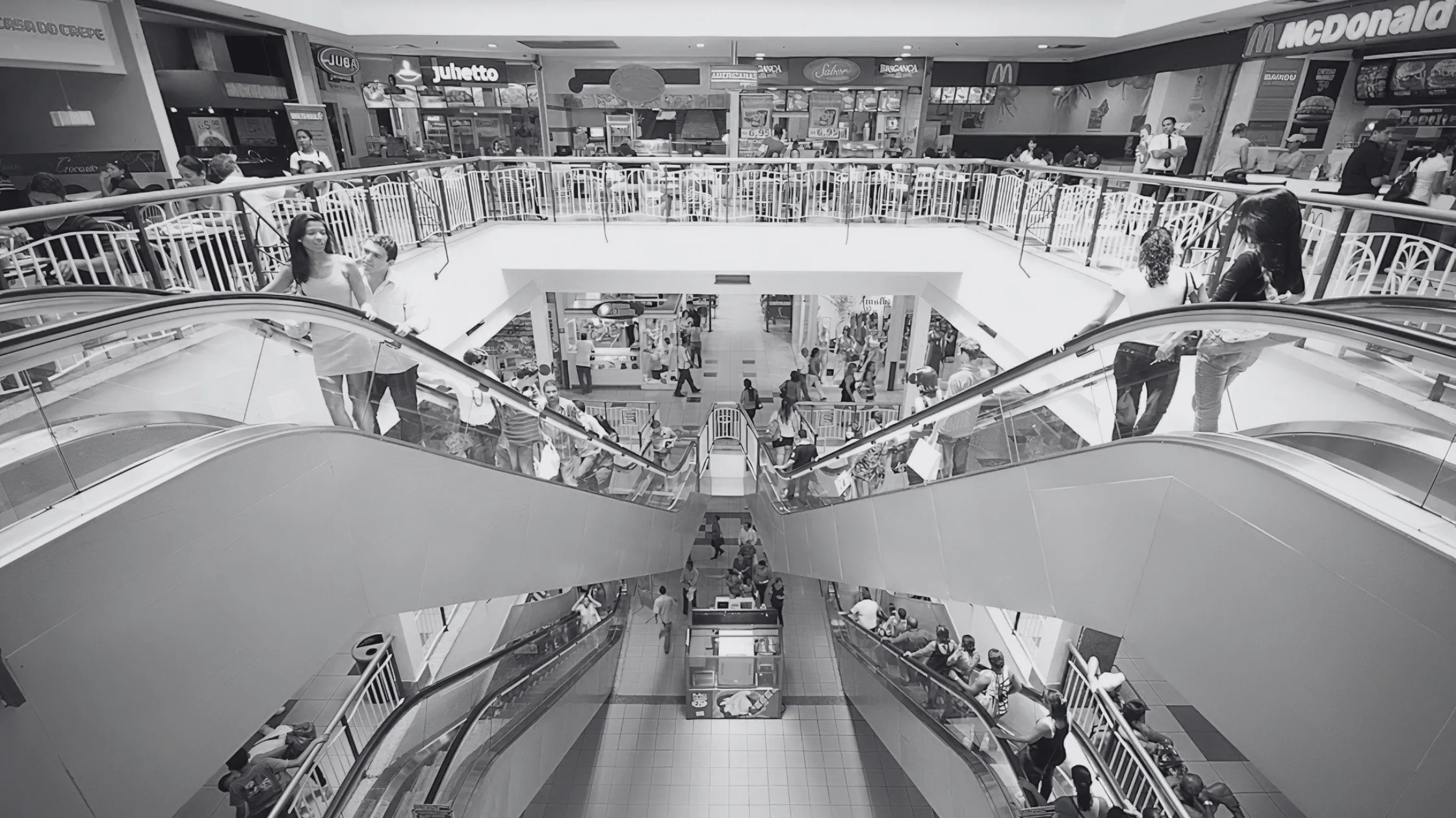 Consumidores de shoppings em 2025 o que atrai cada geração e como as marcas devem se posicionar